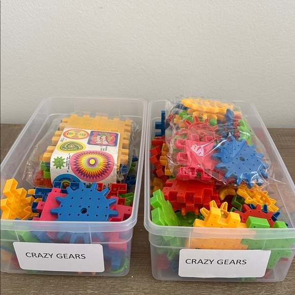 Colorful Building Set - Picture 3 of 3